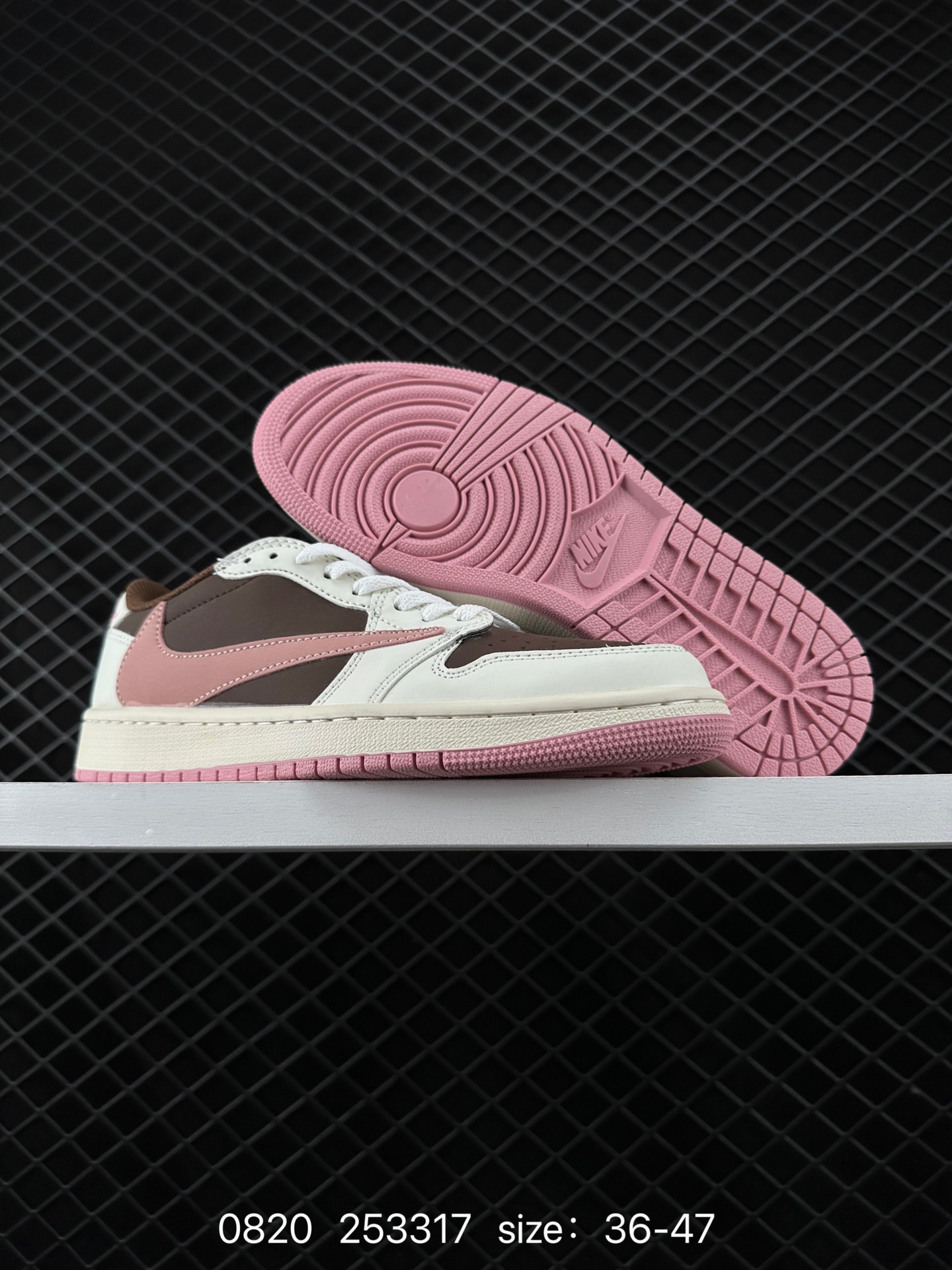 Travis Scott x Air Jordan 1 ” Reverse Mocha “